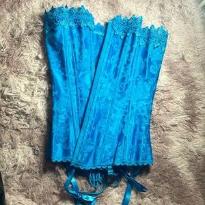 Beautiful Vintage FREDERICKS OF HOLLYWOOD